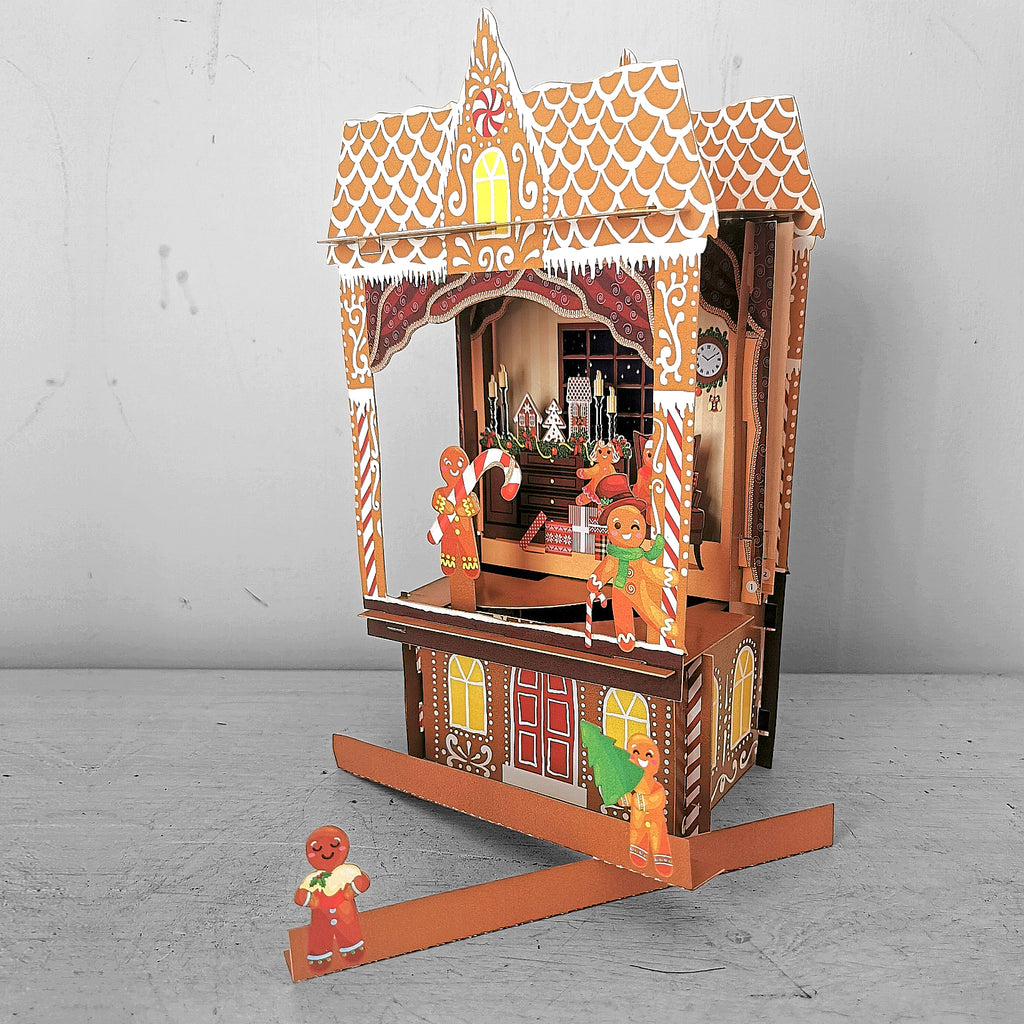 Paper Theatre-Ginger bread house